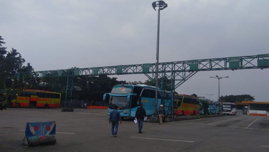 Terminal Leuwi Panjang Sunyi Sepi seperti Habis di Serang Zombie